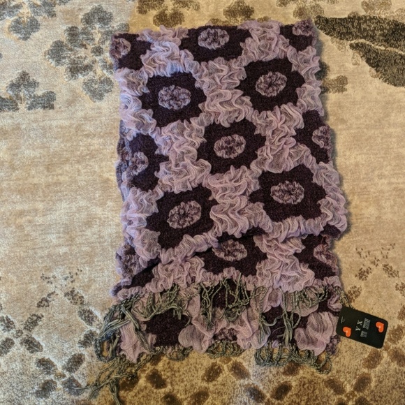 Scarf - Picture 2 of 2